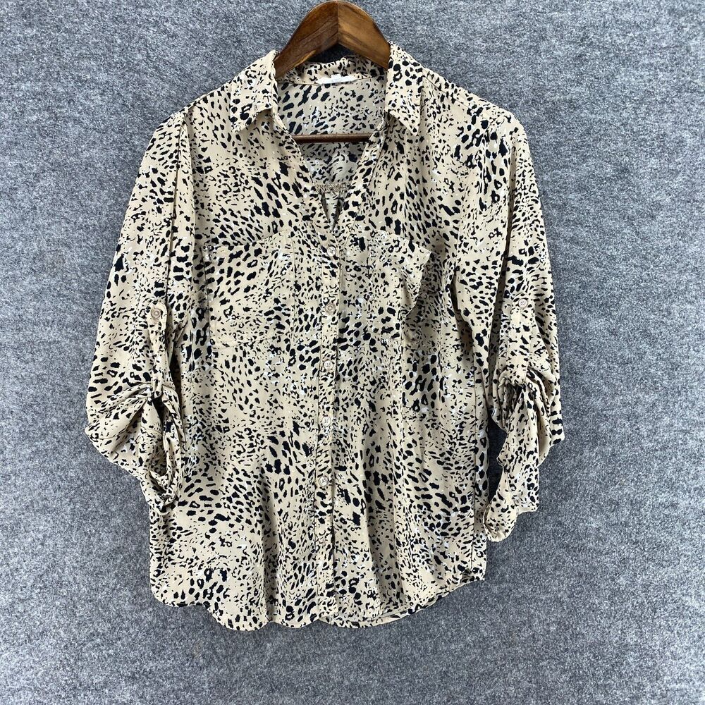 Maurices Shirt Women M Medium Beige Animal Print Button Up 3/4 Sleeve Collared